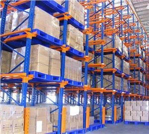 Metal drive in pallet rack for bulk homogeneous goods